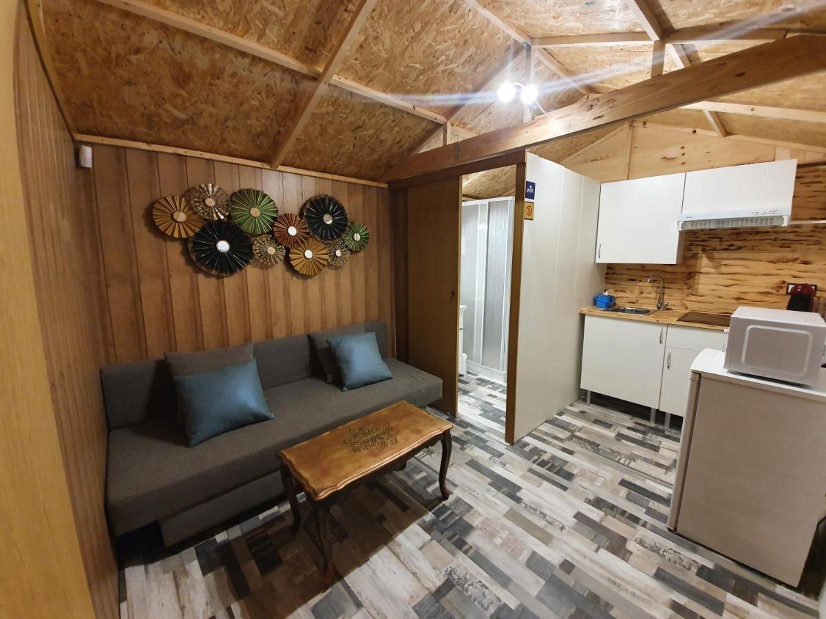 Luxury tent La Chocita De Tortosa